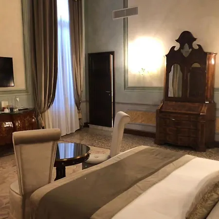 Ai Cavalieri Di 4* Venice