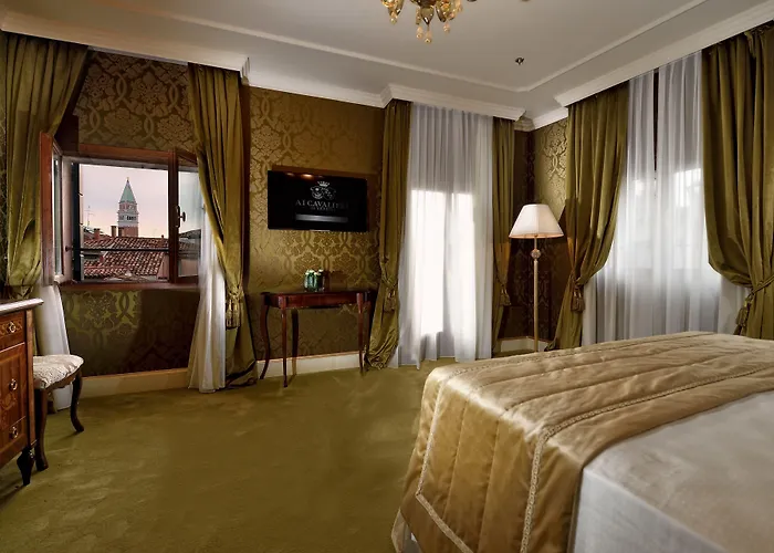 מלון Ai Cavalieri Di 4*