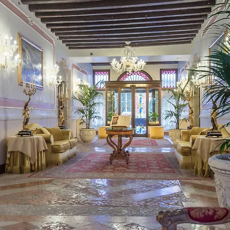 卡瓦列里威尼斯酒店