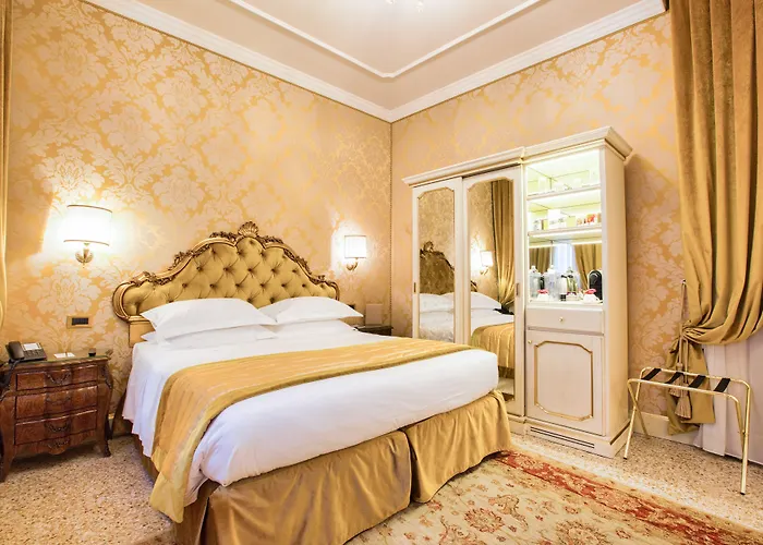 Отель Ai Cavalieri Di