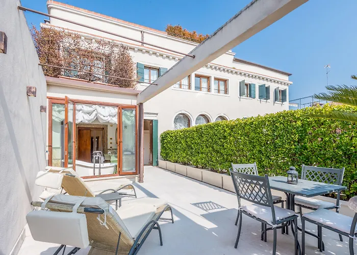 Отель Ai Cavalieri Di 4*