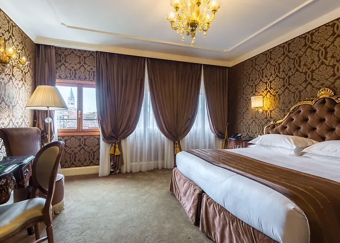 Отель Ai Cavalieri Di 4*