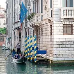 Otel Ai Cavalieri Di Venedik