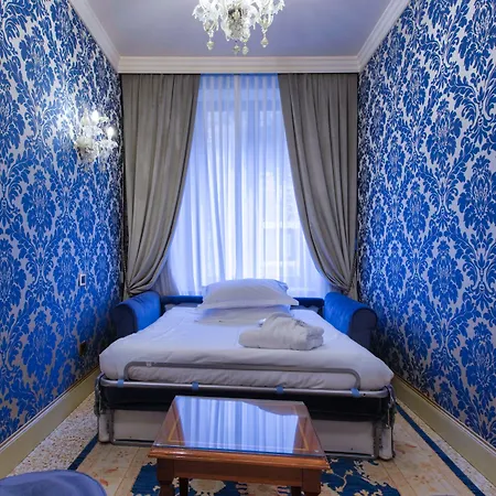 Ai Cavalieri Di Отель