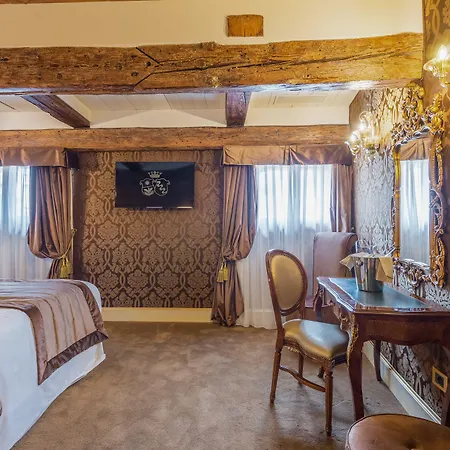 Ai Cavalieri Di Hotel