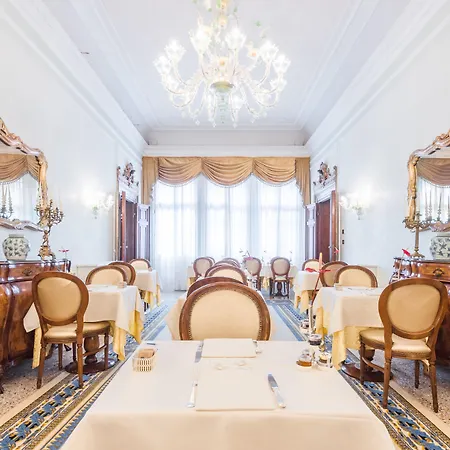 Ai Cavalieri Di 4* Venice