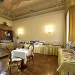 Ai Cavalieri Di 4*