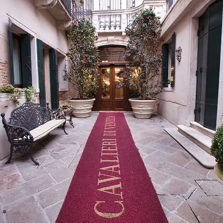 Ai Cavalieri Di 4* Venedig